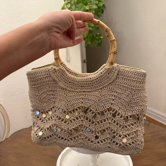 Stunning wooden handles crochet/sequence nude/cream bag😍 - Picture 3 of 12